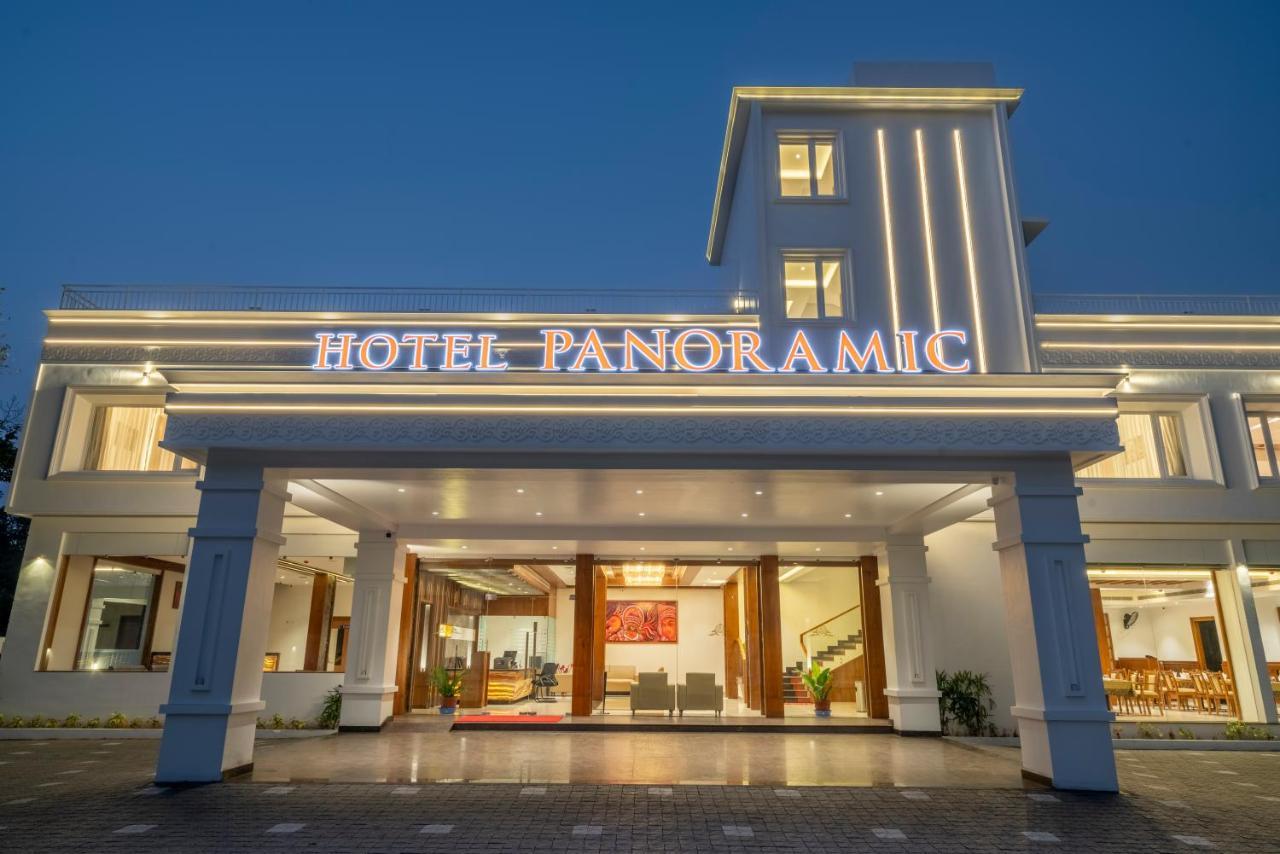 Hotel Panoramic Kochi Buitenkant foto